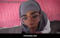 مفلس الآسيوية في سن المراهقة مارس الجنس على كاميرا خفية.