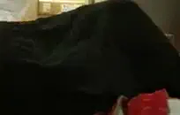 العاهرة القذرة القذرة تمتص الديك مثل المحترفين بينما يتم تغطيتها بالكامل بكميات كبيرة من القذف الساخن على طاولة التدليك أثناء جلستها المثيرة.