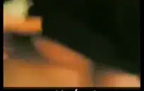 زوجة قرنية لديها النشوة الحقيقية مع الديك الأسود الكبير.