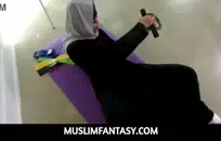 الساخنة وشم فاتنة مارس الجنس الخام في الفم.