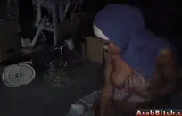 خطوتي هي وقحة قرنية وقرنية.