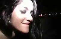 لطيف شقراء مع كبير الثدي على كام.