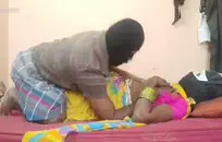 مرحبًا يا عزيزي، لديك هاتف كبير الحجم وأريد أن أراه يتصل ببعض الإجراءات السيئة.