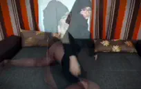 جبهة مورو وسيم مع كبير الثدي وجمل مشعر.