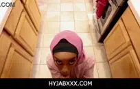 Pornpros ديك كبيرة لاتيني الرجل في الملابس الداخلية الساخنة.