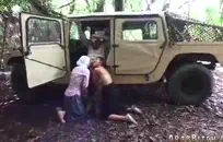 في سن المراهقة الساخنة يعطي أفضل اللسان على الإطلاق.